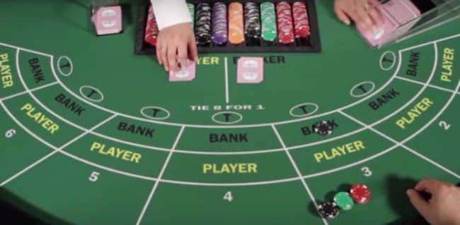 Live Baccarat på danske casinoer hero image